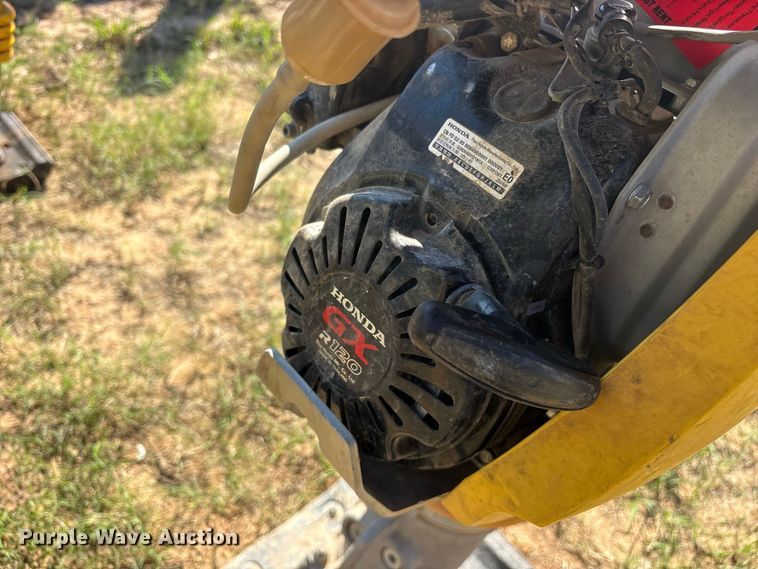 image for item ES8243 2019 Bomag BT65 plate compactor