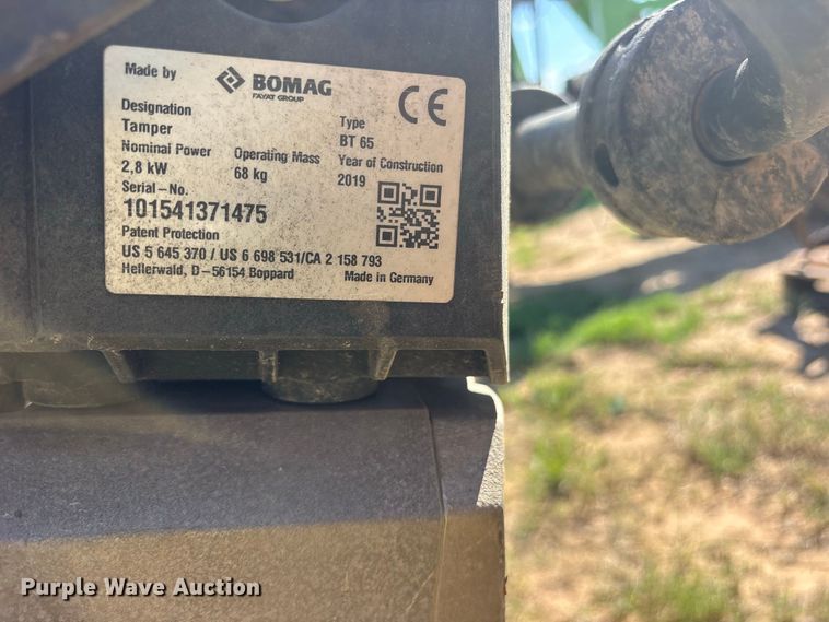 image for item ES8243 2019 Bomag BT65 plate compactor