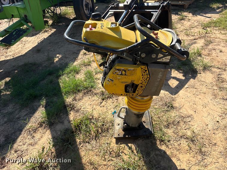 image for item ES8244 2014 Bomag BT65 plate compactor