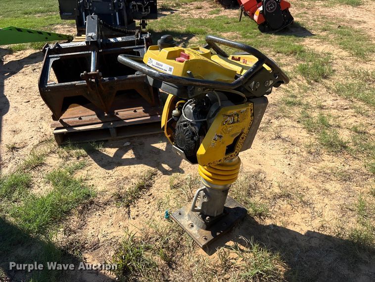 image for item ES8244 2014 Bomag BT65 plate compactor