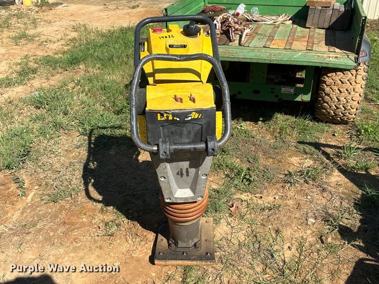 image for item ES8245 2014 Bomag BT65 plate compactor