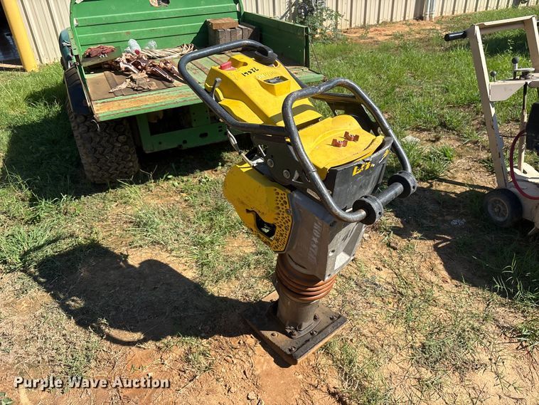 image for item ES8245 2014 Bomag BT65 plate compactor