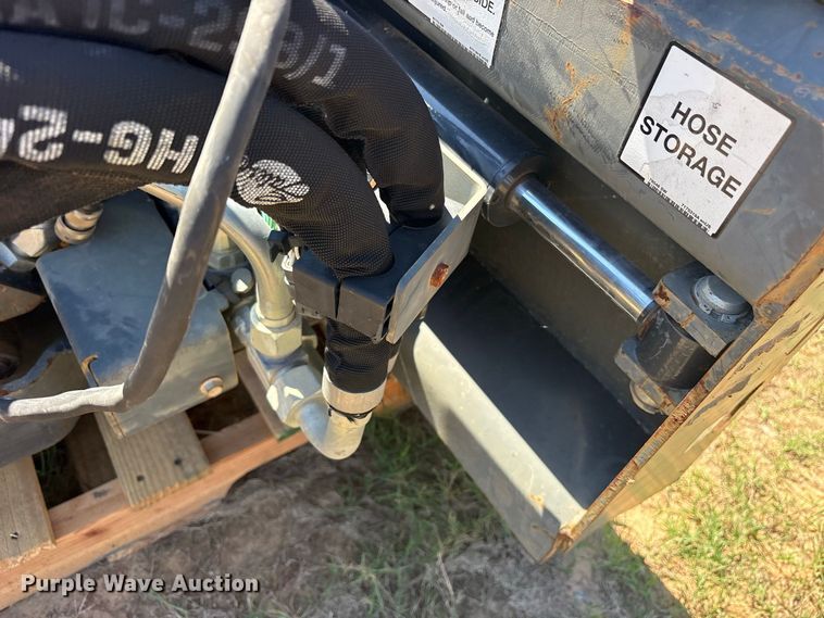 image for item ES8250 2020 Bobcat 24PLA skid steer cold planer
