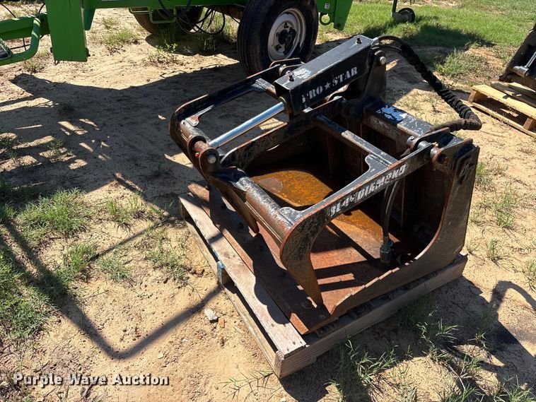 image for item ES8251 2021 Blue Diamond 106020-25 skid steer grapple bucket
