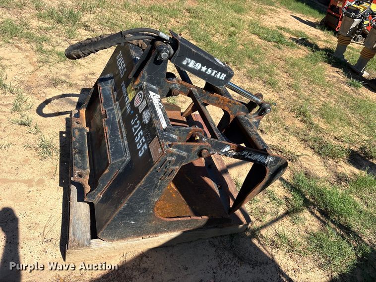 image for item ES8251 2021 Blue Diamond 106020-25 skid steer grapple bucket