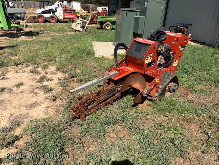 image for item ES8257 2019 Ditch Witch C24X trencher