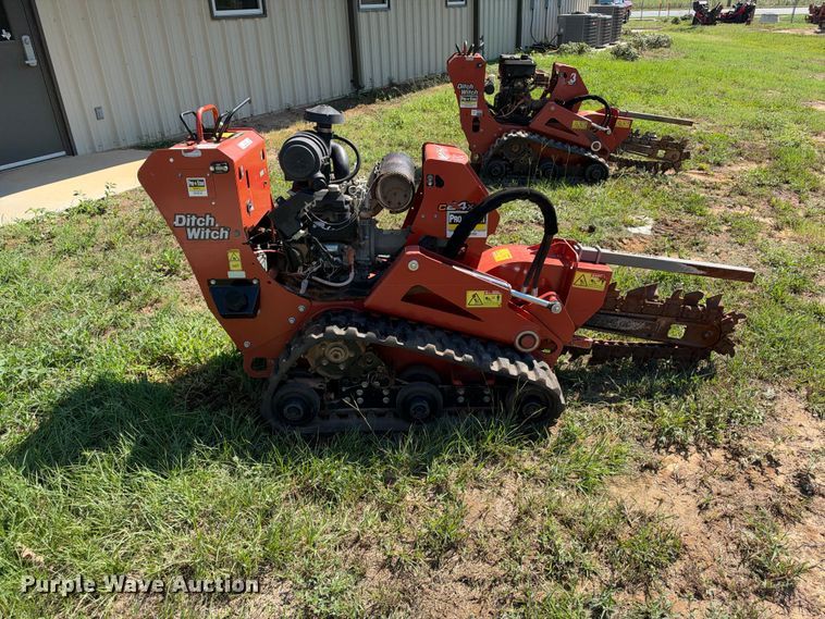 image for item ES8257 2019 Ditch Witch C24X trencher