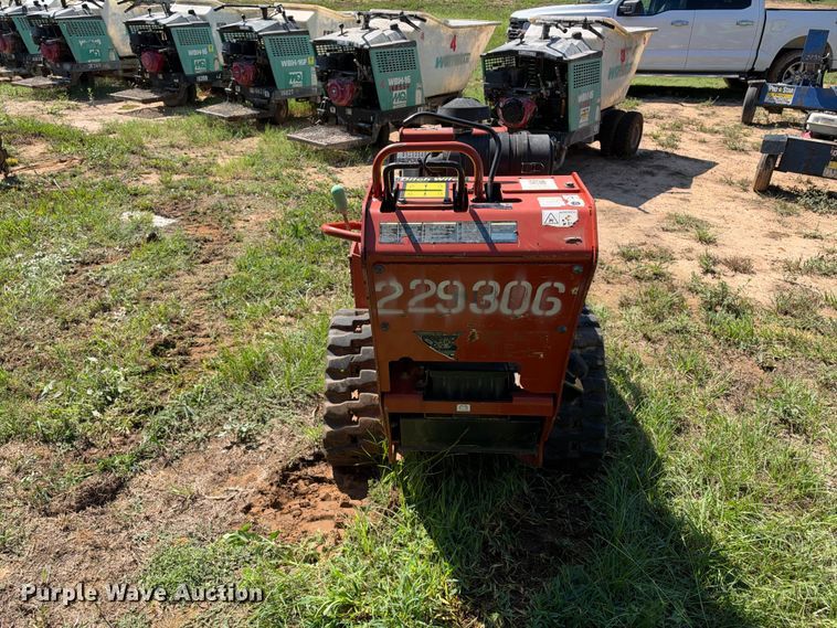 image for item ES8257 2019 Ditch Witch C24X trencher