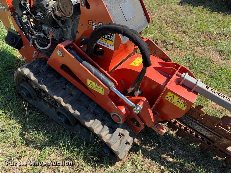 image for item ES8257 2019 Ditch Witch C24X trencher