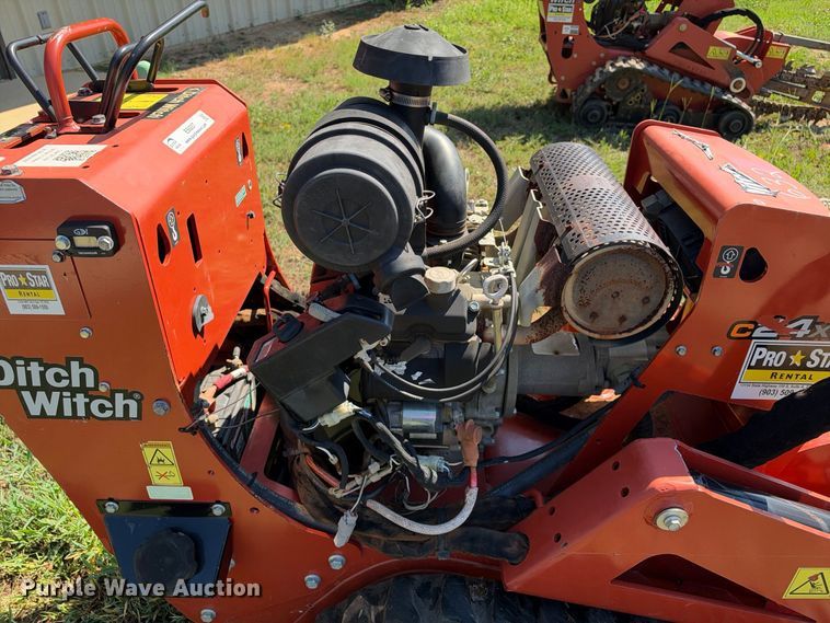 image for item ES8257 2019 Ditch Witch C24X trencher