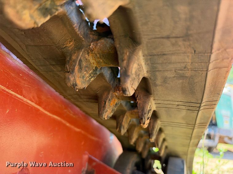 image for item ES8257 2019 Ditch Witch C24X trencher