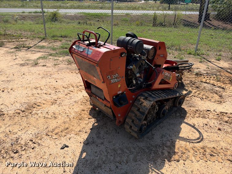 image for item ES8267 2018 Ditch Witch C24X trencher