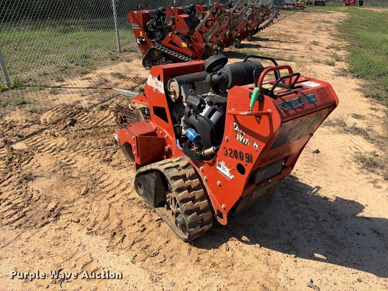 image for item ES8267 2018 Ditch Witch C24X trencher