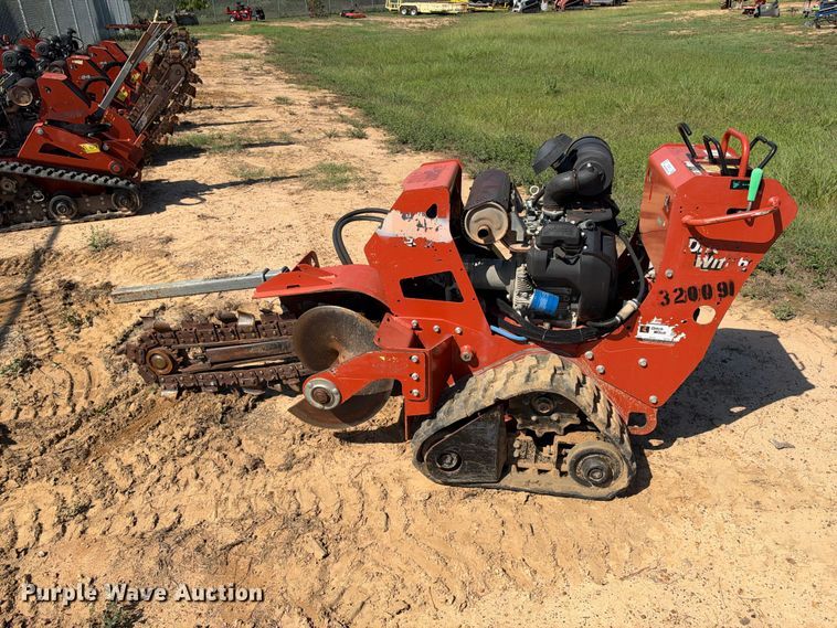 image for item ES8267 2018 Ditch Witch C24X trencher