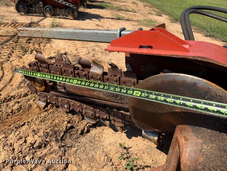 image for item ES8267 2018 Ditch Witch C24X trencher