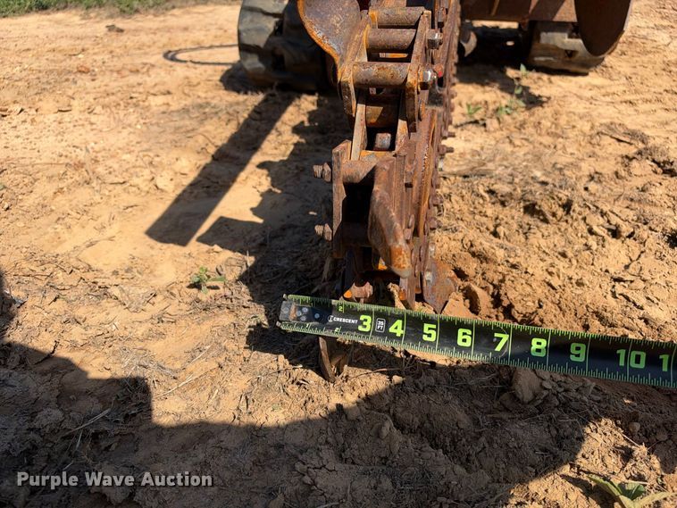 image for item ES8267 2018 Ditch Witch C24X trencher