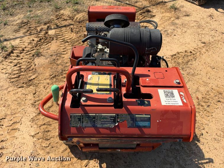 image for item ES8267 2018 Ditch Witch C24X trencher