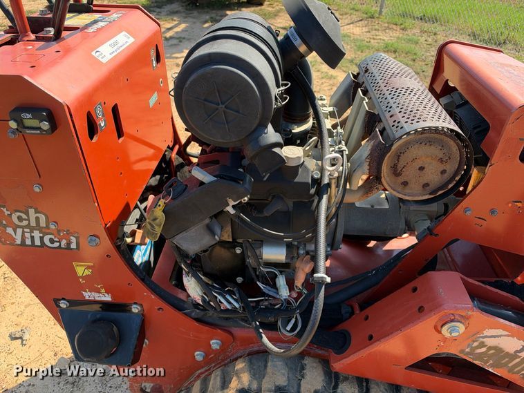 image for item ES8267 2018 Ditch Witch C24X trencher