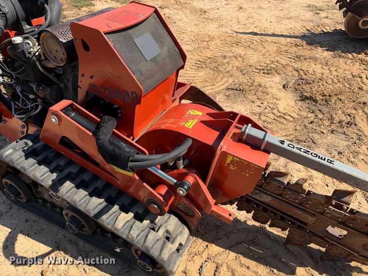 image for item ES8268 2018 Ditch Witch C24X trencher