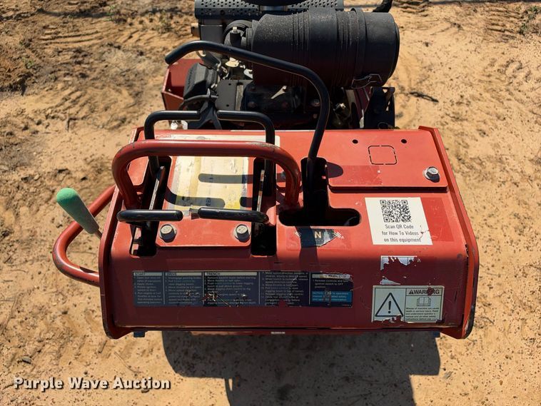 image for item ES8268 2018 Ditch Witch C24X trencher