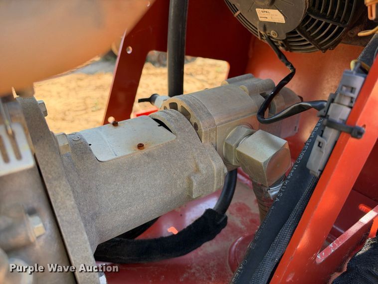 image for item ES8268 2018 Ditch Witch C24X trencher