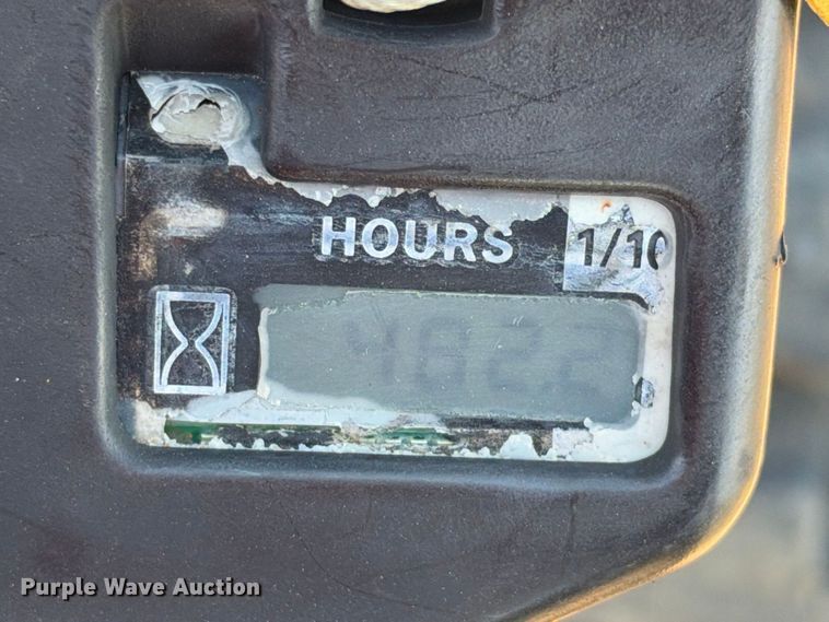 image for item ES8268 2018 Ditch Witch C24X trencher