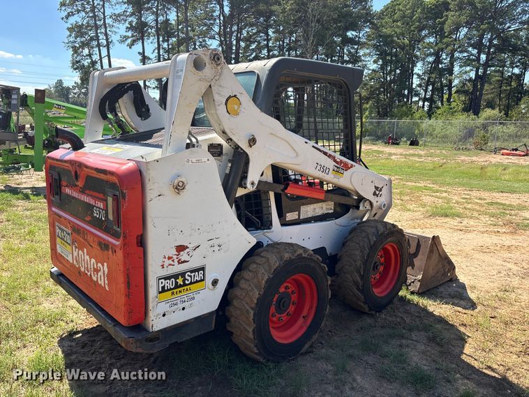 image for item ES8272 2020 Bobcat S570 skid steer loader