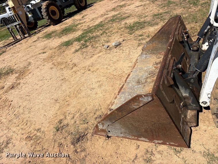image for item ES8272 2020 Bobcat S570 skid steer loader