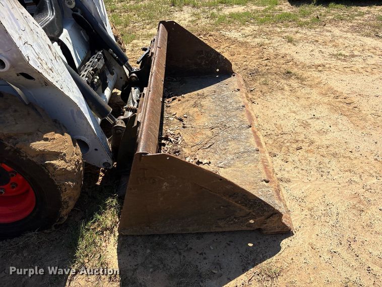 image for item ES8272 2020 Bobcat S570 skid steer loader