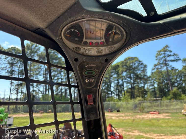image for item ES8272 2020 Bobcat S570 skid steer loader