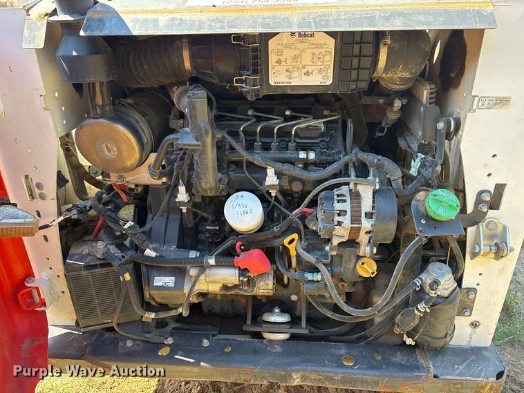 image for item ES8272 2020 Bobcat S570 skid steer loader