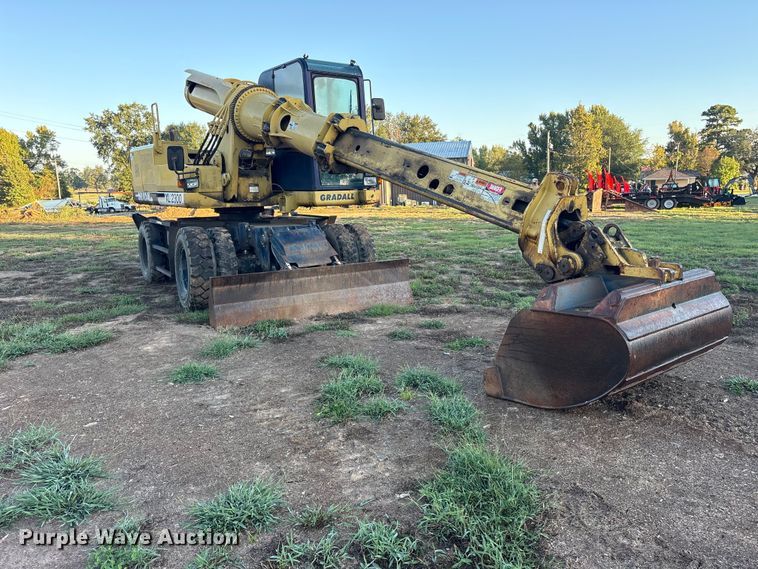 image for item ES8278 2000 Gradall XL 2300 wheel loader