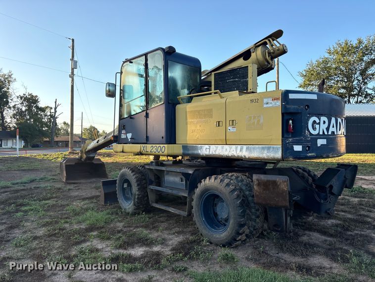 image for item ES8278 2000 Gradall XL 2300 wheel loader
