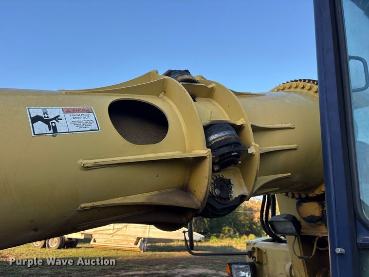 image for item ES8278 2000 Gradall XL 2300 wheel loader