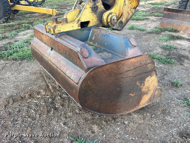 image for item ES8278 2000 Gradall XL 2300 wheel loader