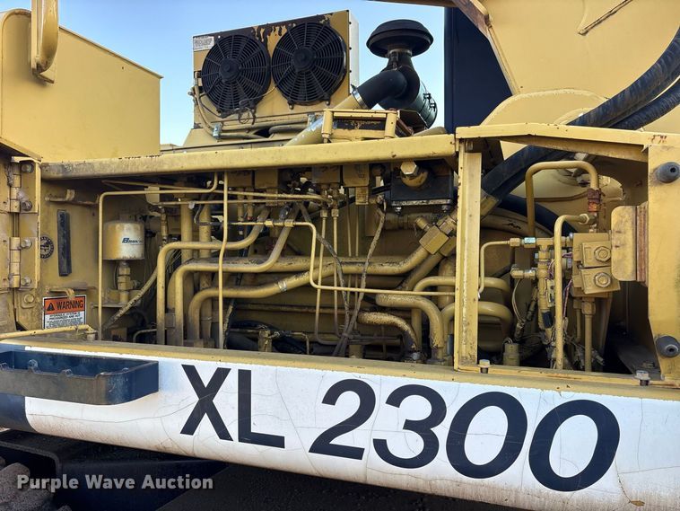 image for item ES8278 2000 Gradall XL 2300 wheel loader