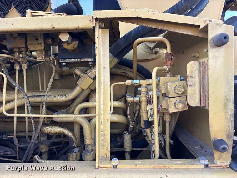 image for item ES8278 2000 Gradall XL 2300 wheel loader