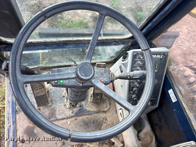 image for item ES8278 2000 Gradall XL 2300 wheel loader