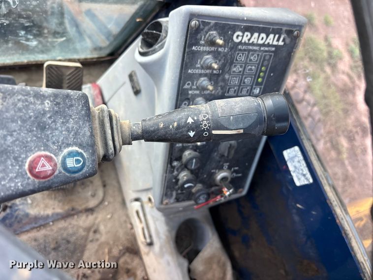 image for item ES8278 2000 Gradall XL 2300 wheel loader