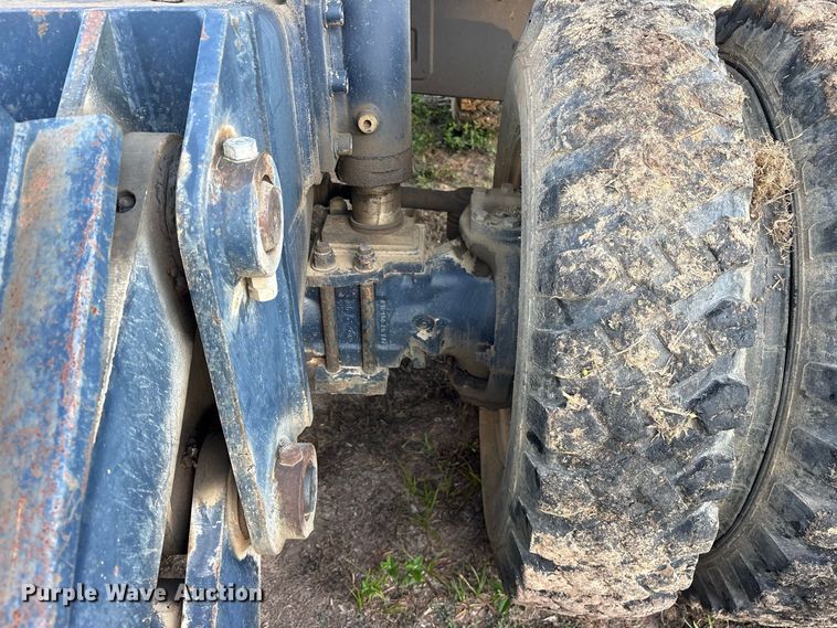 image for item ES8278 2000 Gradall XL 2300 wheel loader