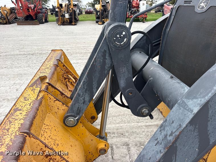 image for item ES8286 2015 John Deere 310K backhoe