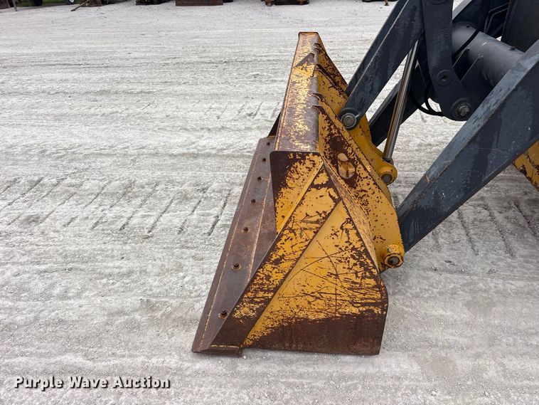 image for item ES8286 2015 John Deere 310K backhoe