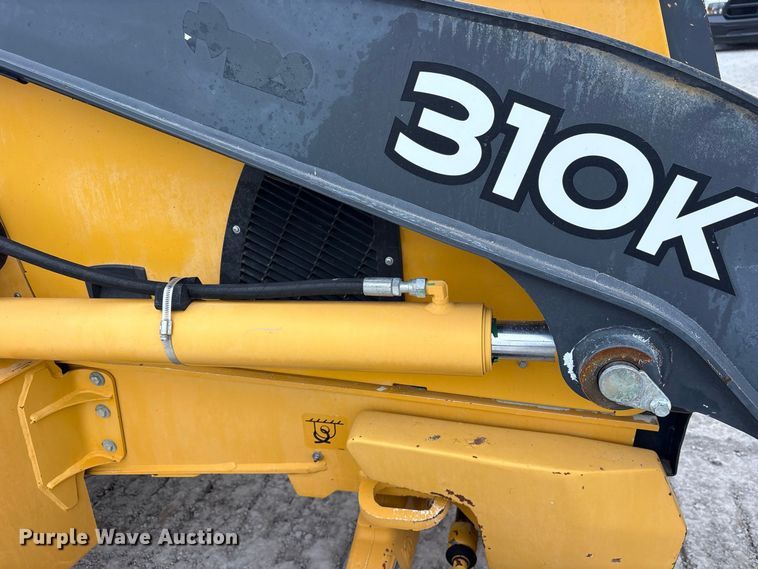 image for item ES8286 2015 John Deere 310K backhoe