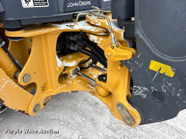 image for item ES8286 2015 John Deere 310K backhoe