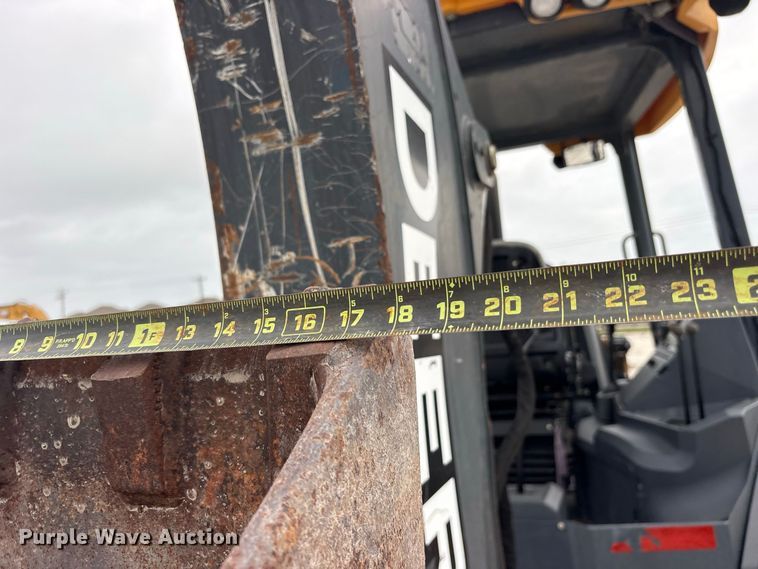 image for item ES8286 2015 John Deere 310K backhoe