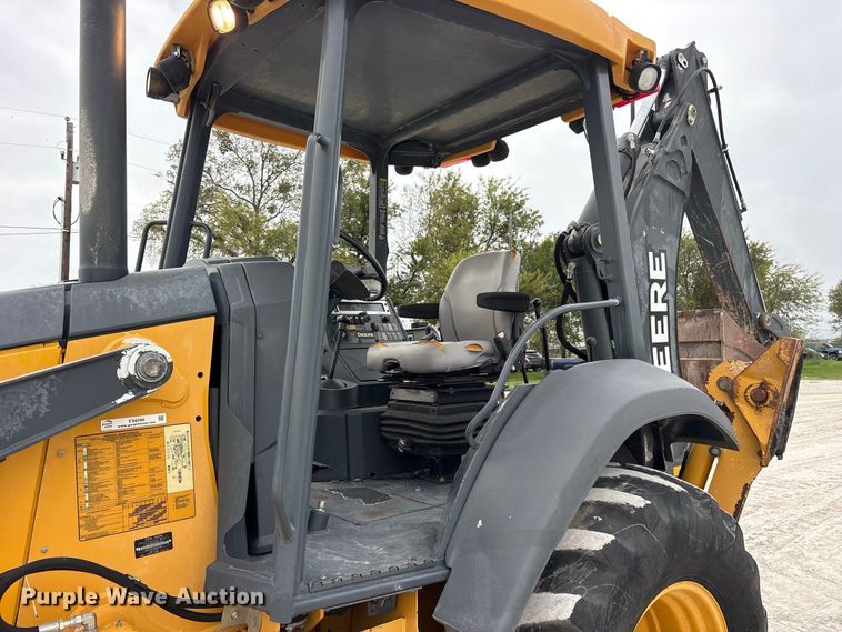 image for item ES8286 2015 John Deere 310K backhoe