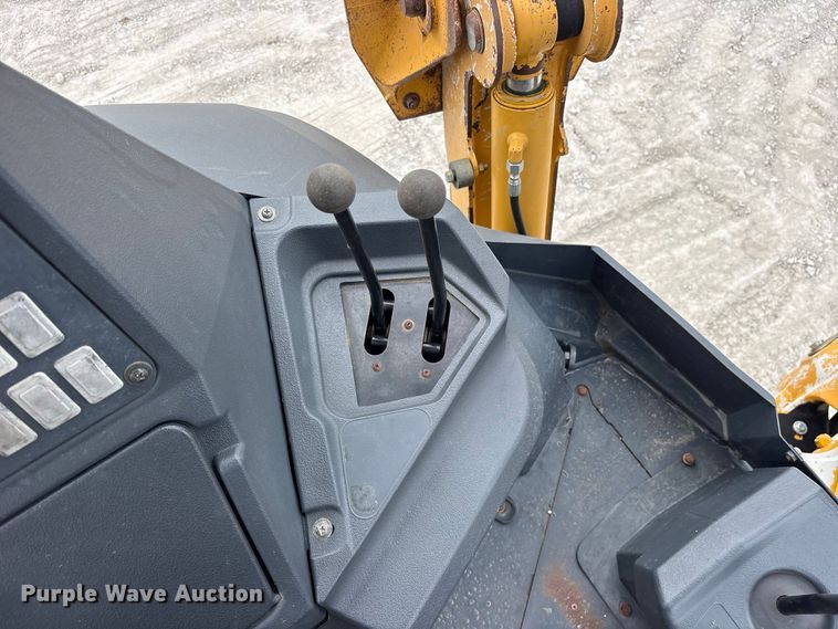 image for item ES8286 2015 John Deere 310K backhoe