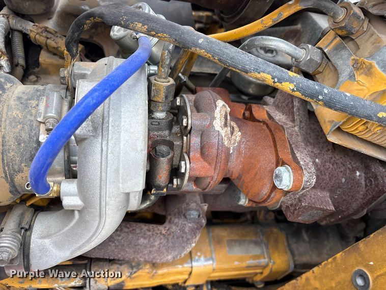 image for item ES8286 2015 John Deere 310K backhoe
