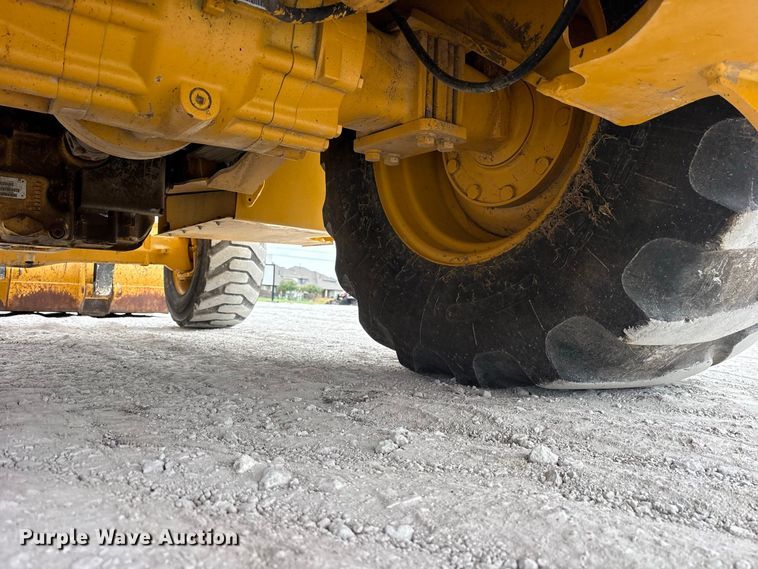 image for item ES8286 2015 John Deere 310K backhoe