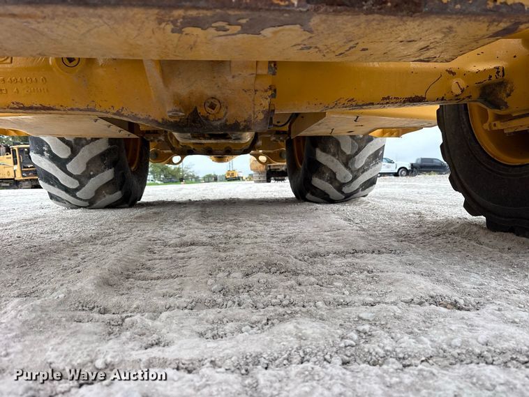 image for item ES8286 2015 John Deere 310K backhoe